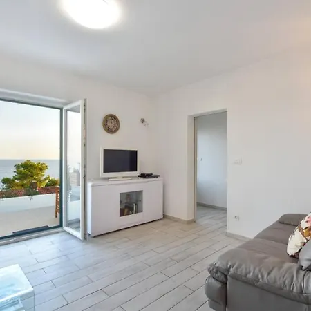 4 Stars With Private Pool, 100m Away From The Beach And Close To The Town Center * Hvar Town